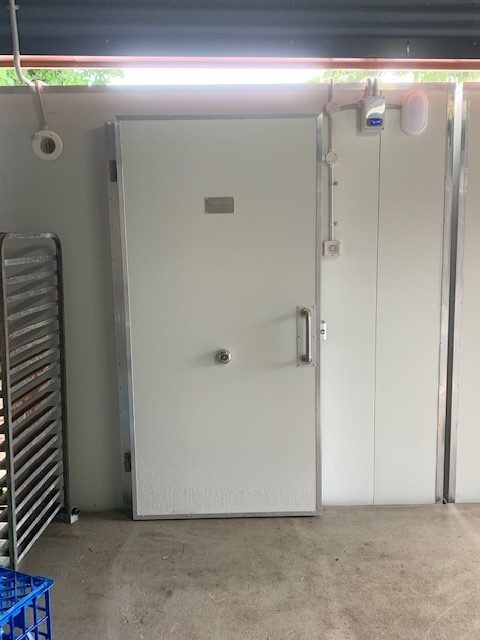 ALPHACOOL CUSTOM COMMERCIAL REFRIGERATION