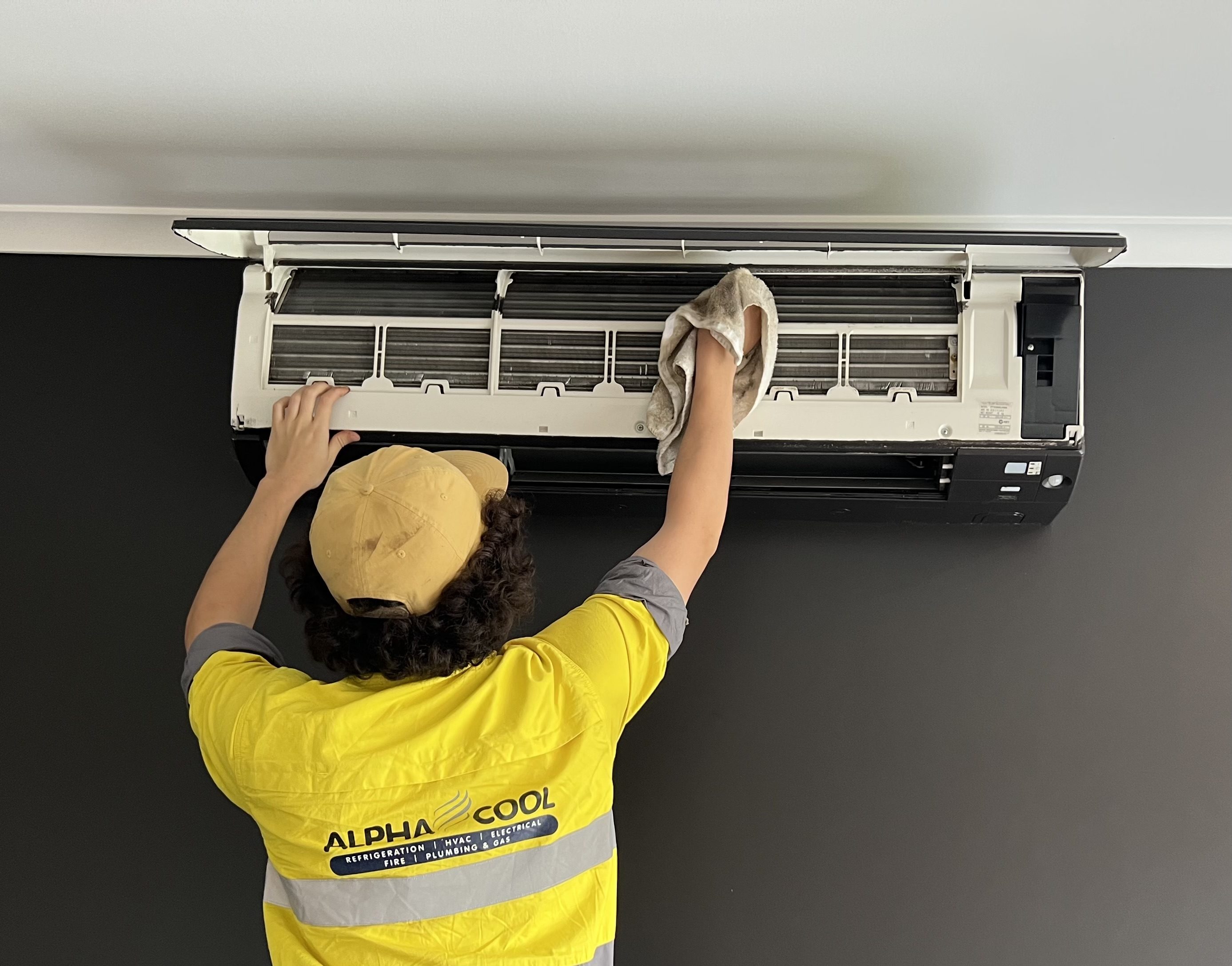 ALPHACOOL AIRCONDITIONING NORTH QLD